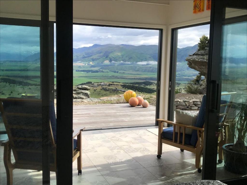 Top Of The World Studio Nestled In The Rock Queensberry Экстерьер фото